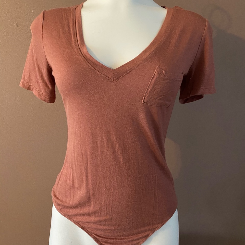 Gently Worn, Soft bodysuit-Tee
